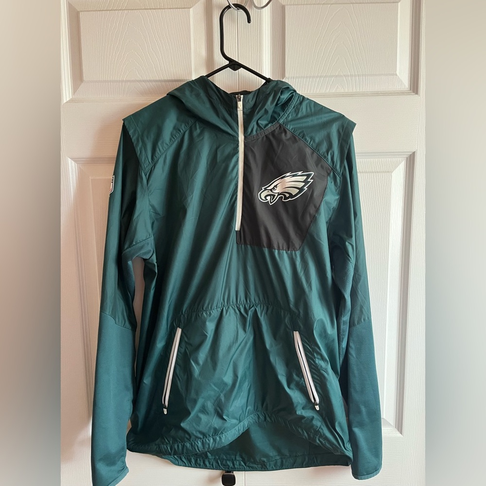 Green and Black Nike Philadelphia Eagles hoodie. Size Small.